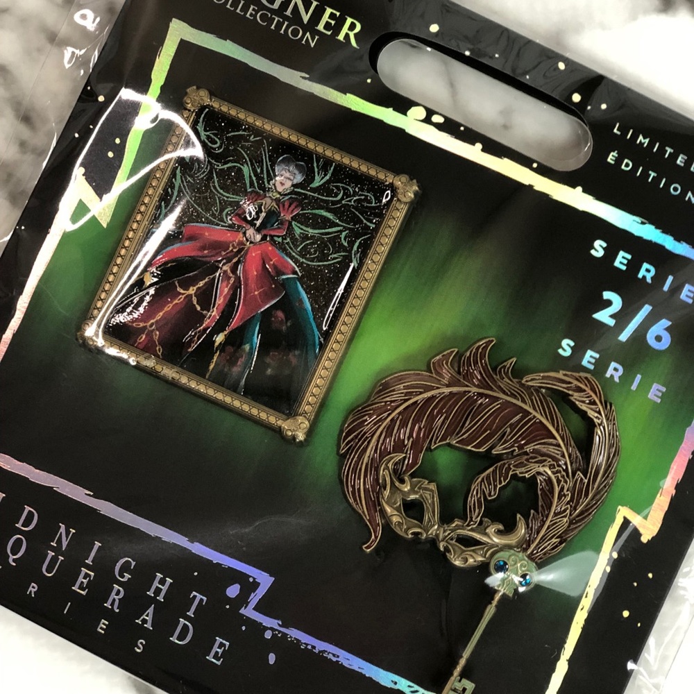Disney Midnight Masquerade Lady Tremaine Pin Set